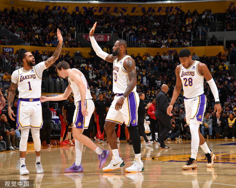 麾下的年轻 麾下的年轻