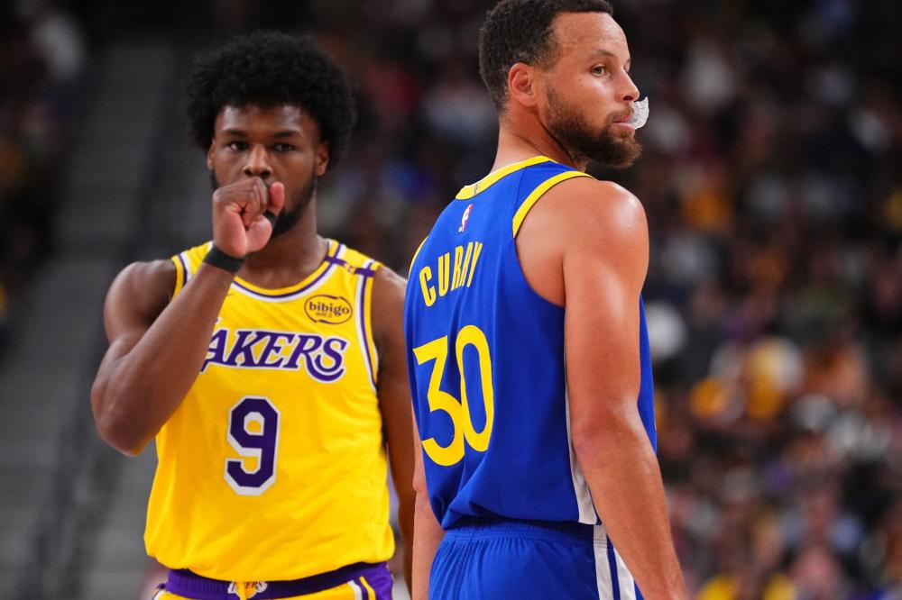 时期效力于 时期效力于