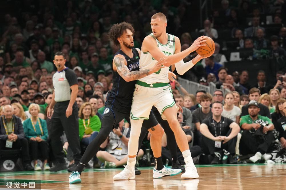 球衣驰骋绿 球衣驰骋绿